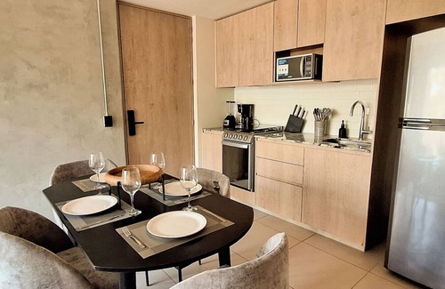 Guadalajara Apartamento | Experience Luxury and Comfort at Yu Country Tower