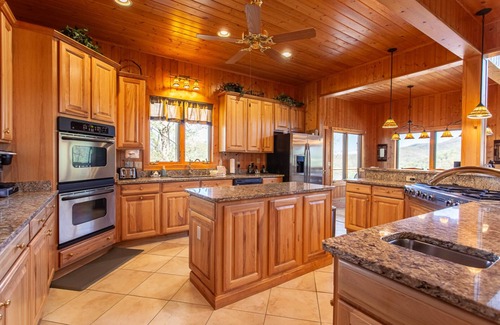 Whittier Casa | Experience luxury at the Whittier Summit Escape