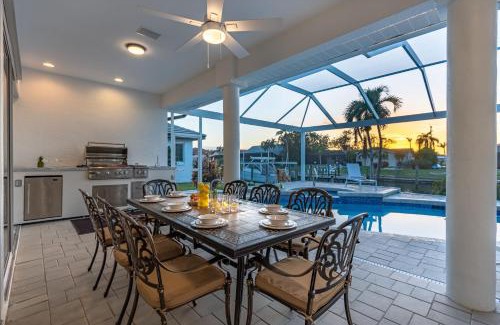 Pelican Casa | Experience Luxury- Gulf Access, Stunning Canal Views, Heated Pool- Villa Avalon - Roelens