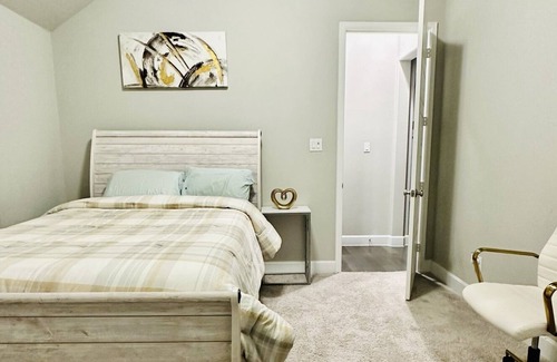Forney Casa | Experience luxury living in our stunning home - your perfect getaway awaits!
