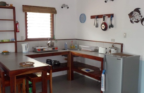 Yumbing Casa | Experimente las vistas al mar ya la montaña. Incluyendo vista de la Isla Blanca.