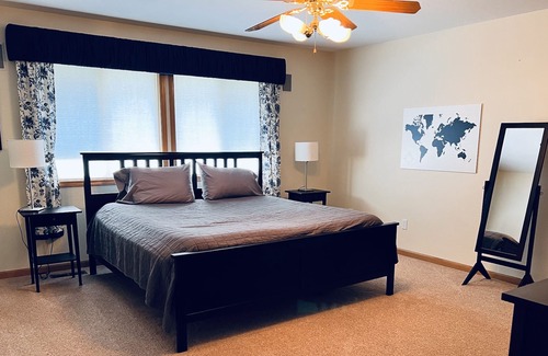 Madras Casa | Experience Serenity with Mountain Views & Home Gym