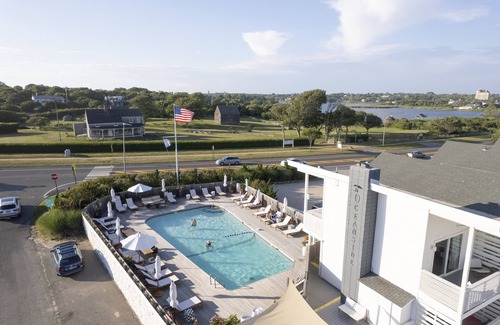 Montauk Hotel | Experience Soothing Moments & Luxury! 4 Relaxing Units, Beachfront, Onsite Pool