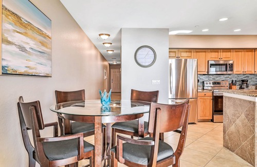 Independence Square Condominio | ¡Relájate y vive el estilo de vida de Indian Rocks con las arenas suaves y brillantes!