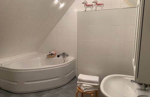 Dedenborn Cama Y Desayuno | Experience the Eifel directly on the Rur - Im Luisenhof