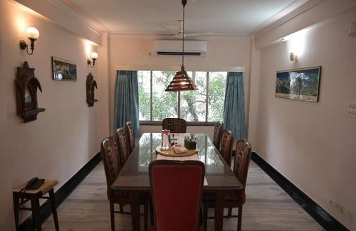 Bhowanipore Apartamento | Experience the grandeur of City of Joy at Anutham