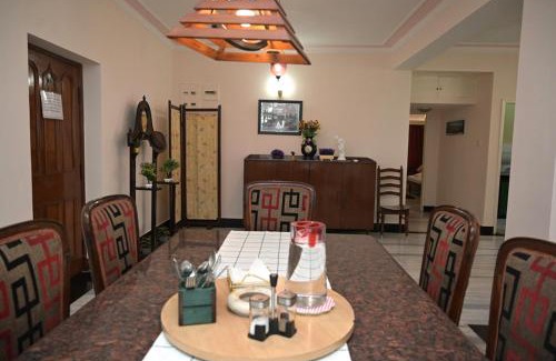 Bhowanipore Apartamento | Experience the grandeur of City of Joy at Anutham