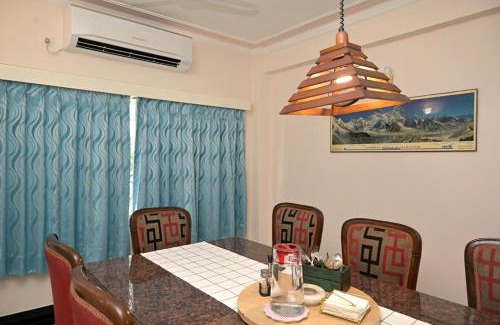 Bhowanipore Apartamento | Experience the grandeur of City of Joy at Anutham