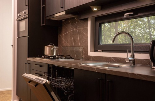 Zuna Cabina | Experience the outdoors in this beautiful, spacious nature cottage!