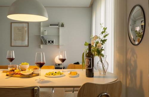 Gwanghui-dong Apartamento | Experience the vibrant city of Seoul at our stylish stay o-nol