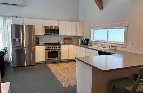 Boothbay Casa | Experience this stylish and unique stay just 8 minutes from Boothbay Harbor.