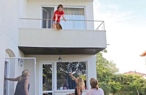 Chernomorets Casa | Experience this sunrise