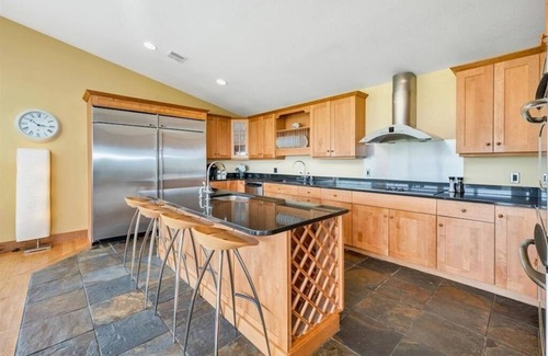 Intervale Casa | Experience tranquility in the White Mountains, incredible views await.