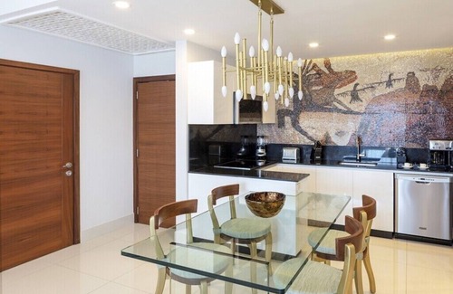 Centro Complejo | Experience Ultimate Cabo Luxury in a 2 bedroom Oceanview