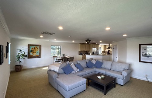 Victor Casa | Experience Vineyard Home in Lodi Wine Country