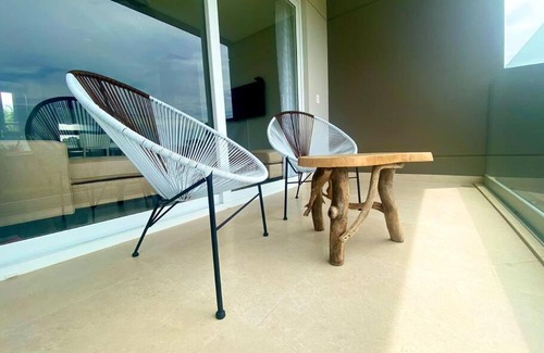 Jacó Apartamento | Experimente místico en este apartamento increíble con vista al lago
