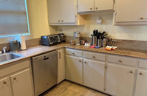 Mid City South Casa | Explore BR in newly renovated house-Walk to Perkins Overpass Dining, Bars &Parks