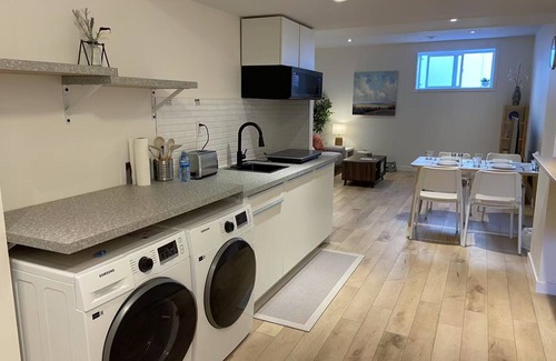 Northwest Calgary Casa | Explore Calgary from Our Modern B&B in Carrington