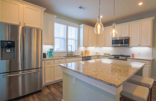 North Charleston Casa | Explore Charleston & Its Beaches From This Dog Friendly, Two Story Home Within Park Circle