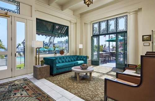 Coronado Hotel | Explore Coronado! 3 Comfortable Units Close to SeaWorld San Diego! Heated Pool