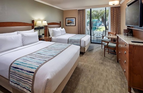 Coronado Hotel | Explore Coronado Beach! Relaxing Unit, Onsite Heated Pool, Private Parking!