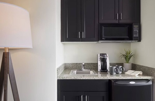 Capitol Hill Hotel | Explore DC History from 3 Spacious Units | Walk to Capitol & Museums Nearby