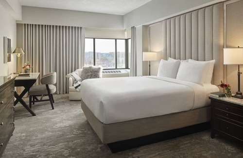 Capitol Hill Hotel | Explore DC History from 3 Spacious Units | Walk to Capitol & Museums Nearby
