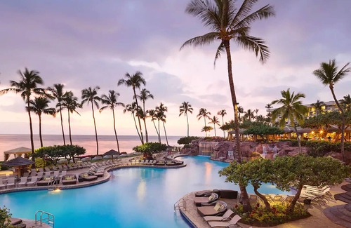 Lahaina Complejo | explore 𝐅𝐢𝐧𝐝𝐢𝐧𝐠 𝐌𝐞𝐢𝐥𝐢-Beachfront Kaanapali Resort+Hyatt Amenities