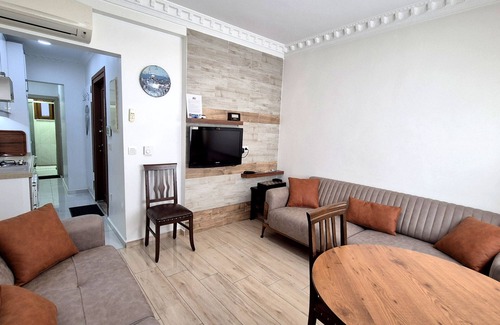 Gumussuyu Mahallesi Apartamento | Explore Istanbul Cihangir Flat near Public Transit