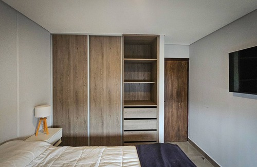 San Salvador de Jujuy Apartamento | Explore Jujuy from our modern apartment: ideal location.