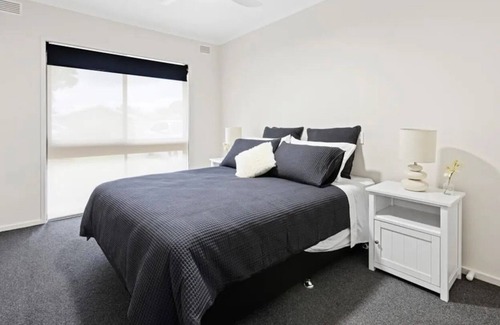 Mildura Casa | Explore Mildura from this charming 3BR home. Ideal for groups up to 6!