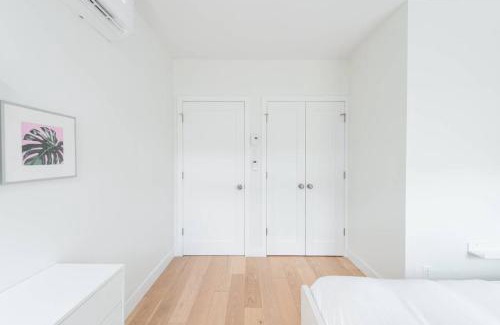 Little Italy Apartamento | Explore Montreal from Sleek Contemporary Apartment by Den Stays
