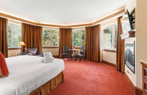 Vail Hotel | Explore More of Vail! Onsite Restaurant, Hot Tub, Close to Eagle Bahn Gondola!