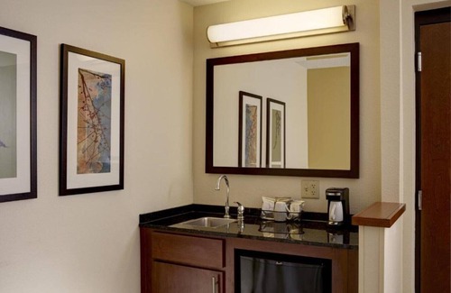 Fremont Casa | Explore Silicon Valley & The Bay Area From Our Room !