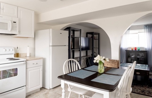 Magna Apartamento | Explore SLC from a Quiet Magna Home- Hot Tub + Enclosed Backyard