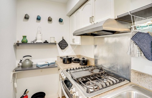 Westminster Apartamento | Explore SoCal! Cozy Retreat Near Disney & Beaches
