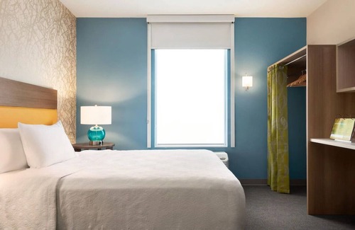 Wilmington Hotel | Explore, Stay, Relax! 3 Relaxing Units w/ Kitchen! Close to Wrightsville Beach!