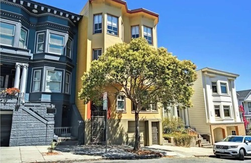 Mission District Apartamento | Explore the City from the Beautiful, Victorian, Liberty Hill
