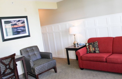 Kelleys Island Casa | Explore the Stunning View of the Kelleys Island, Glacier Suite 112