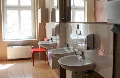 Poznan City Center Hotel | Explorer B&B Old Town Rooms & Apartment