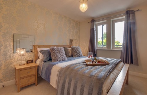 Whitby Cabaña | Explorers Rest Apartment