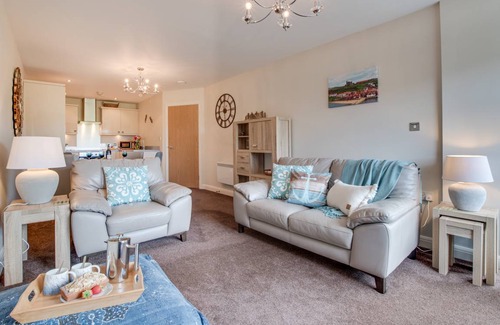 Whitby Cabaña | Explorers Rest Apartment