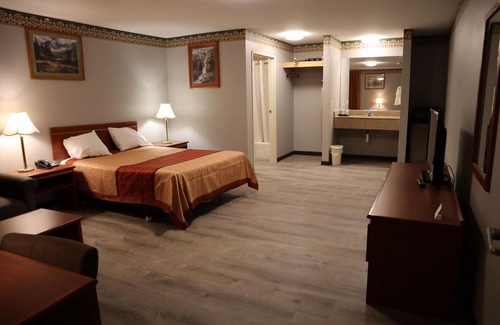 West Eugene Hotel | Express Inn & Suites