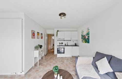 Horgen District Apartamento | EXQUIS Design 2-Room Apartment Zurich ROSET I Garden I Lake View