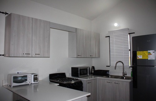 Spring Village Casa | Exquisite 2 Bedroom Bungalow - Gated community
