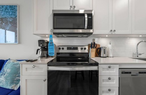 Crescent Heights Apartamento | Exquisite 2BR Condo Near Downtown With Free Parking