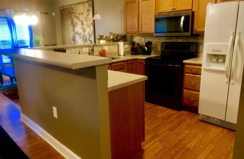 Greenville Condominio | Exquisita suite de lujo de 2 dormitorios Excelente ubicación en Greenville
