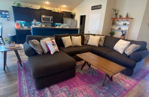 Lubbock Casa | Exquisite 3 Bedroom 2 Bath Bungalow