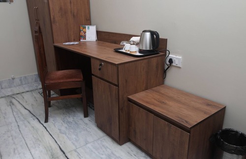 Varanasi Apartamento | Exquisite 3-bedroom House with WiFi, AC in serene Varanasi