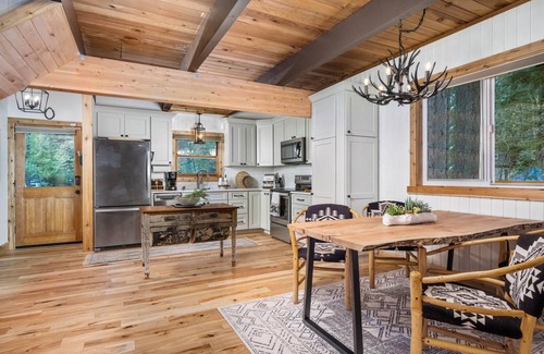 Washougal Casa | Great Deals on Summer Stays!